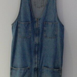 Blue jean dress. Size small. Crafted in the USA